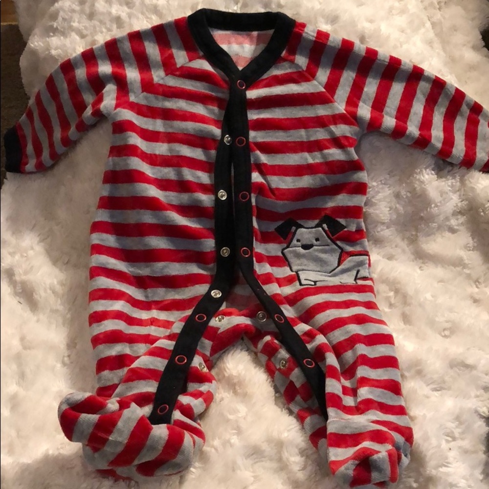 Like new, Offspring velour footed onesie, 3 mos